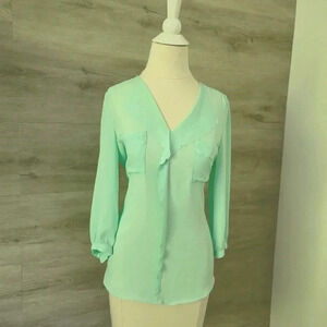 Women's Elle Mint Green Scalloped Chiffon Blouse T
